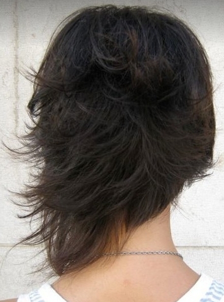 asymetryczny tył fryzury krótkiej, uczesanie damskie zdjęcie numer 22A